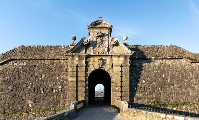 Fortaleza de Valença na corrida às 7 Novas Maravilhas de Portugal
